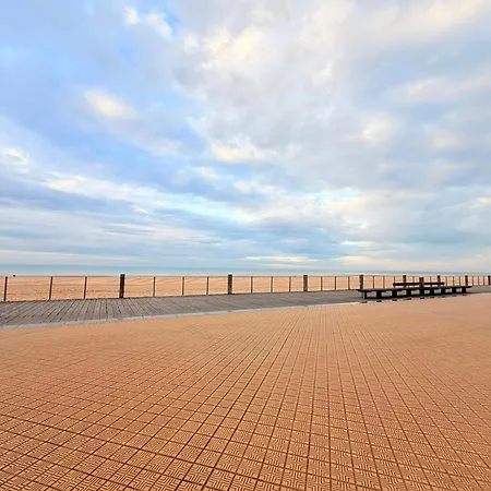 Bel Air - Beachside One-bedroom In T142 Apartment
