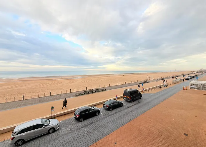 Bel Air - Beachside One-bedroom In T142 公寓 奥斯滕德